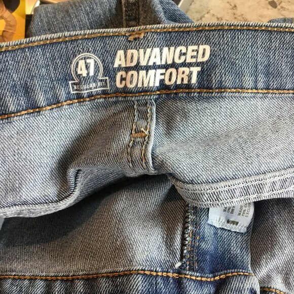 NWT Wrangler Advanced Comfort Men's Cowboy Cut 47 Regular Fit Jeans Size 40-30 - Picture 4 of 9